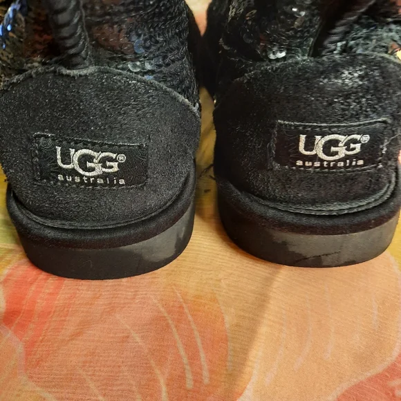 COPY - UGG black sequins boots - Picture 8 of 8